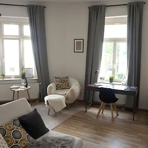 bright-cozy-studio-flat-in-leipzig.bestleipzighotels.com/
